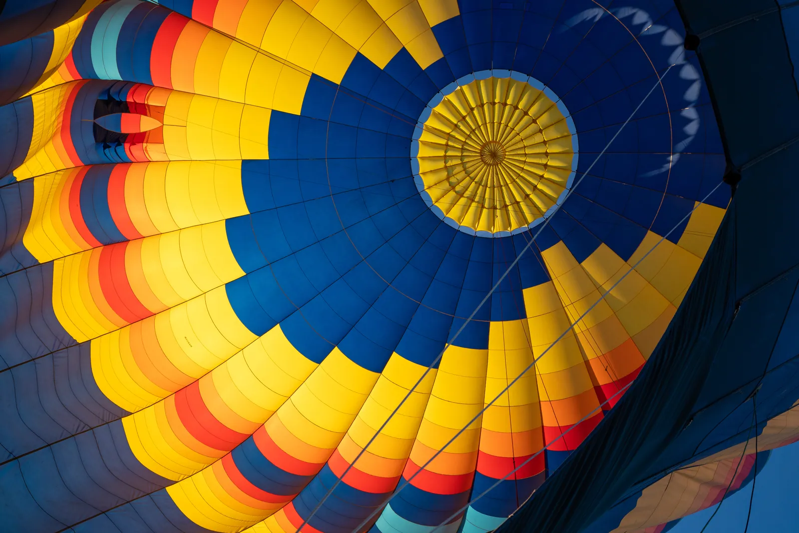 What’s the best hot air balloon ride in California to book in April or May for green vineyard views and cool morning weather?