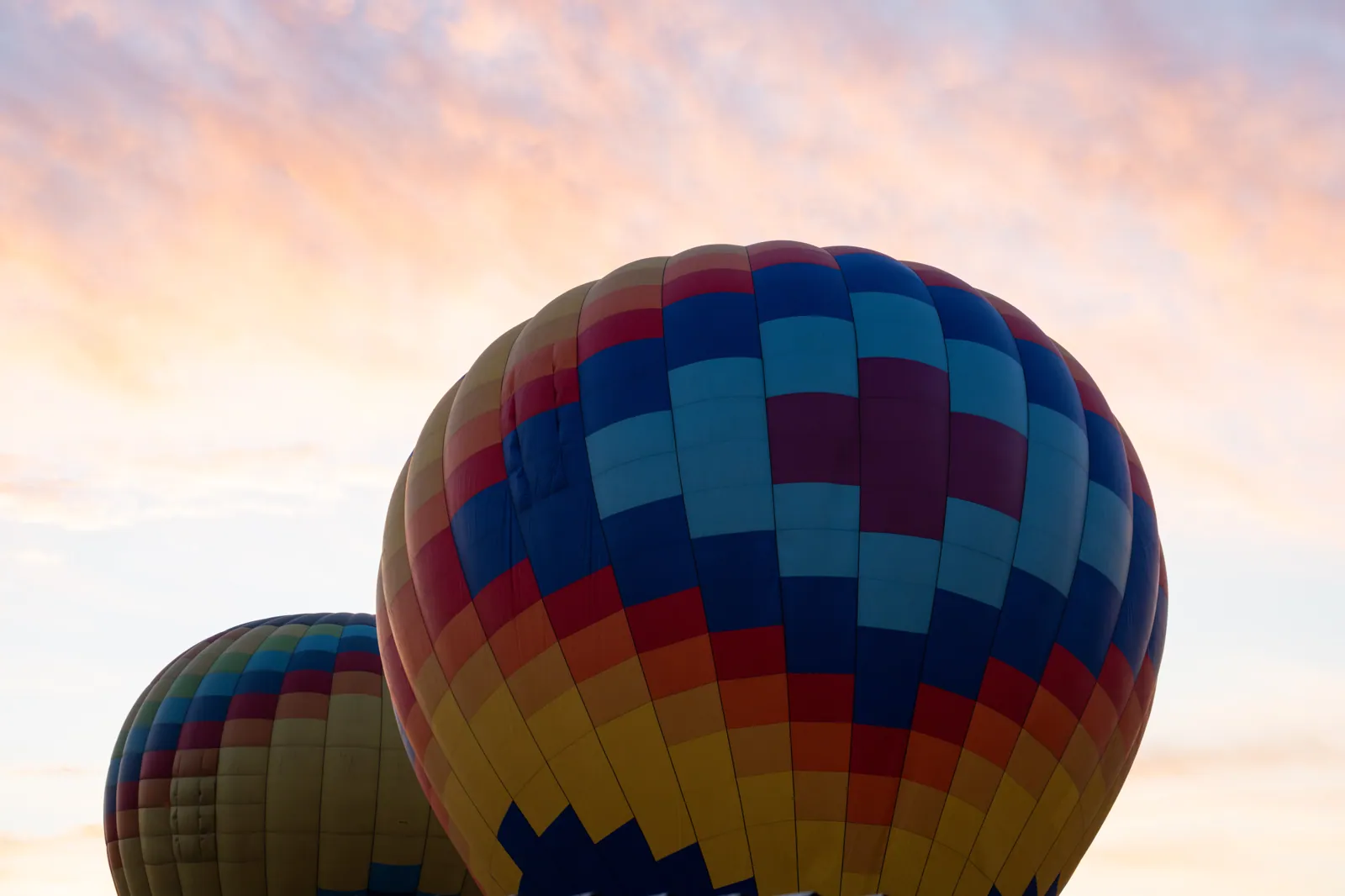 If I search “hot air balloon near me” in the Bay Area, why do Sonoma rides show up—and is it worth the drive?