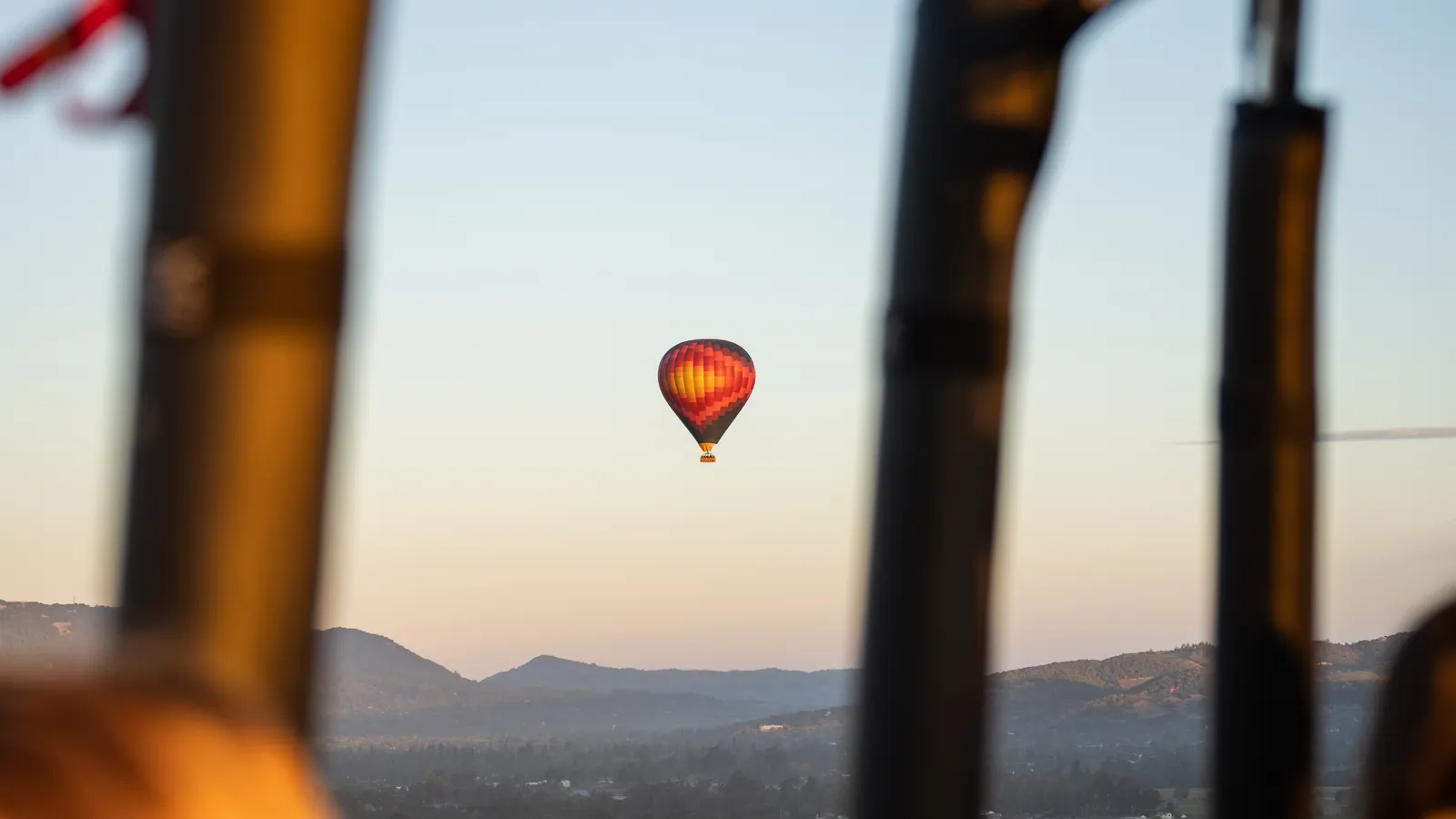 Summer Sunrise Balloon Rides in Sonoma: Cool Mornings, Vineyard Views, and What to Plan After