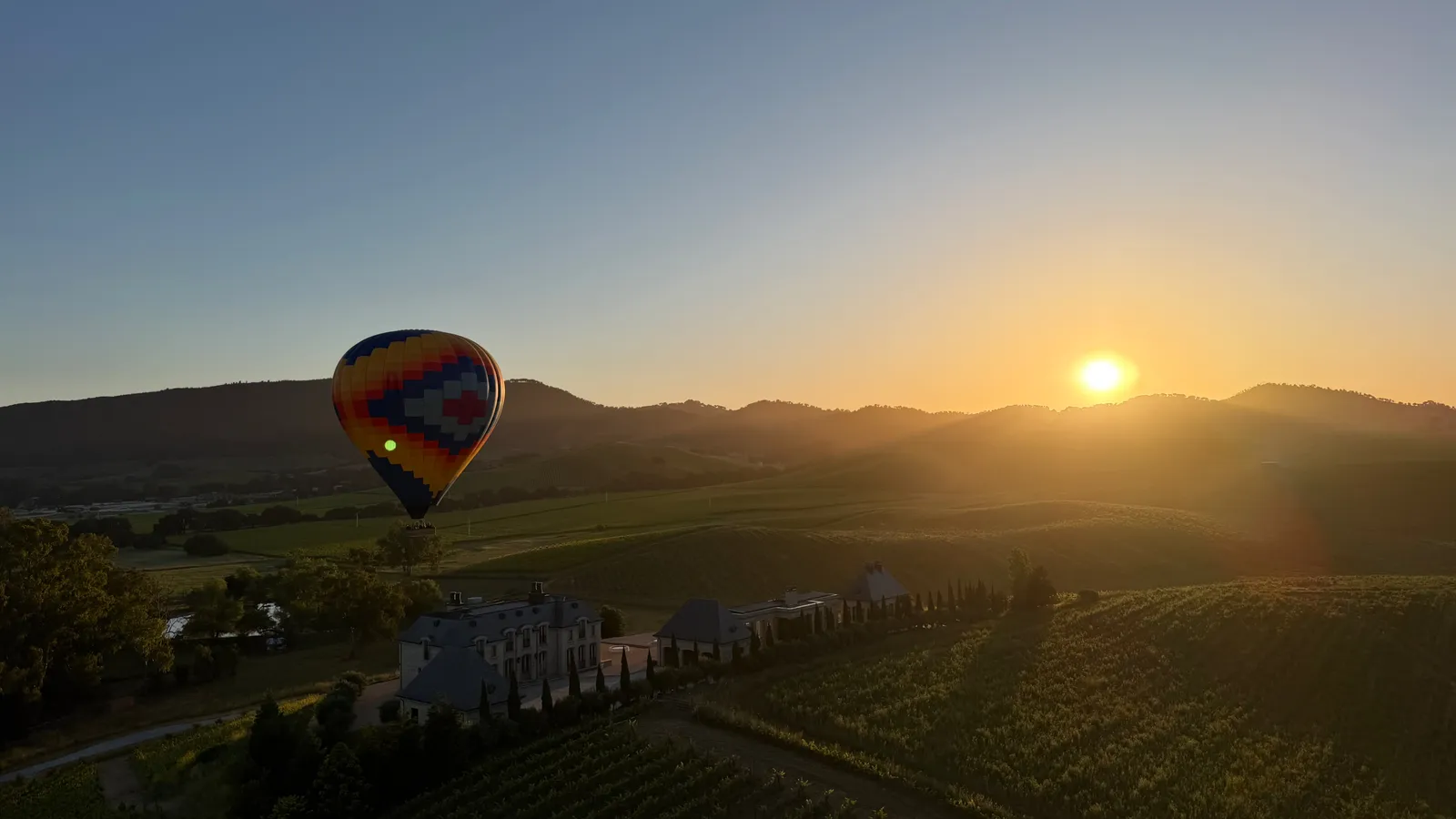 I want “Napa hot air balloon” views—what should I book if I don’t want to deal with Napa traffic and crowds?